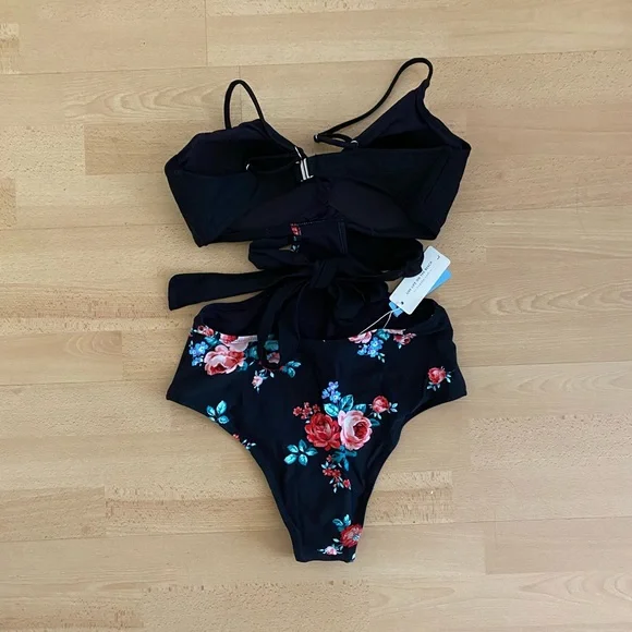 Black And Floral Wrap Cutout One Piece Swimsuit - Picture 4 of 4